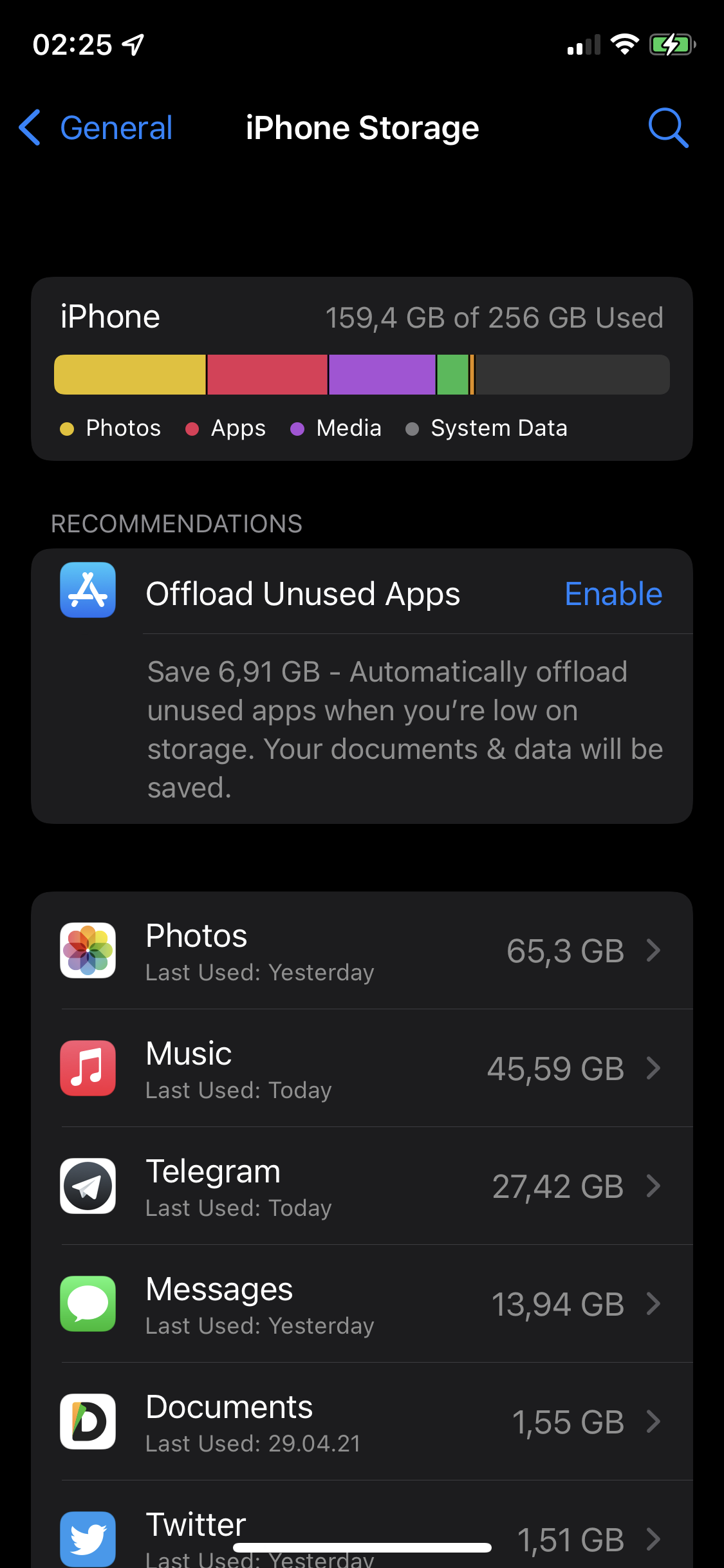 iPhone storage settings